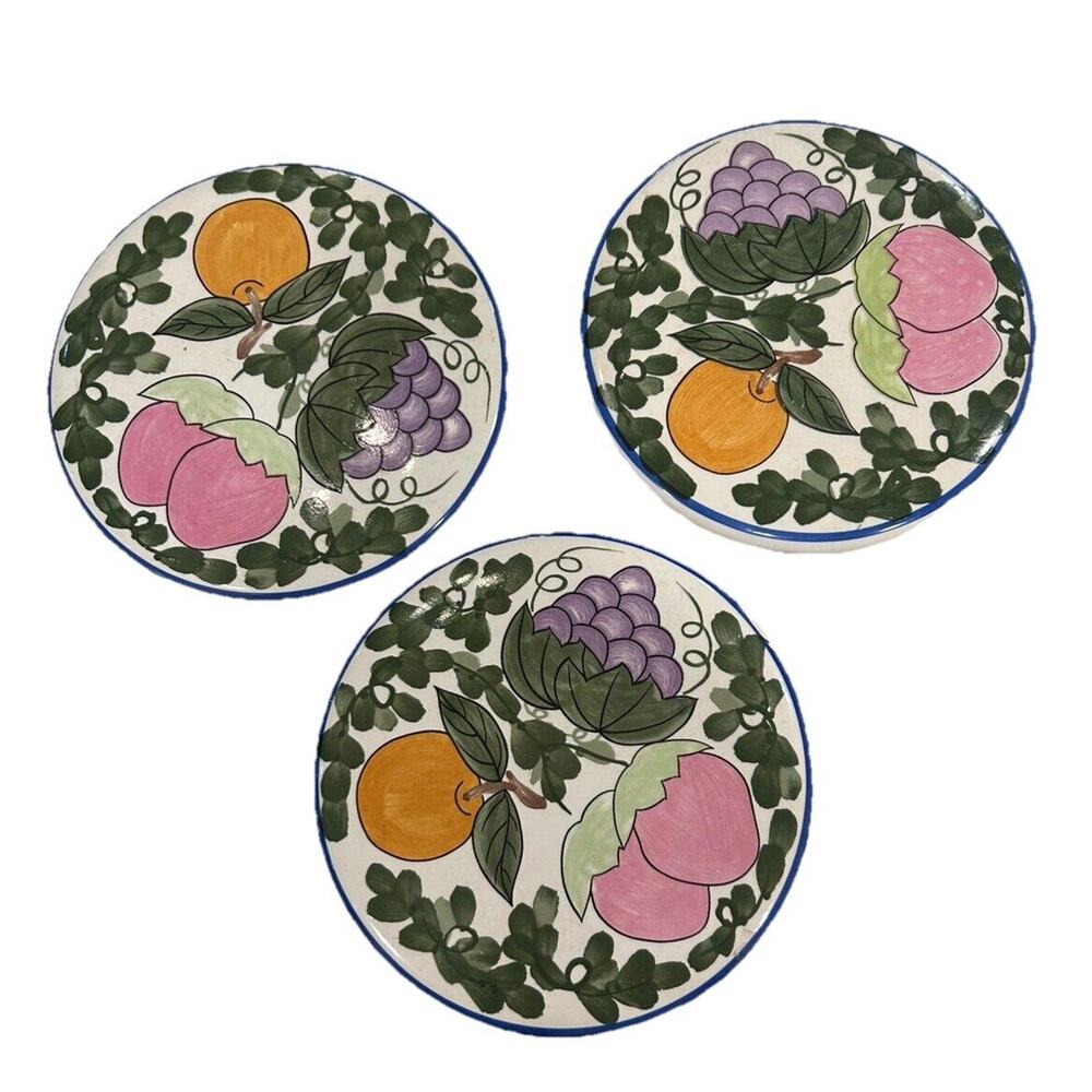 Vtg World Bazaars 3 Fruit Ceramic Glazed White Trivets Blue Rim Chinoiserie 6.5”